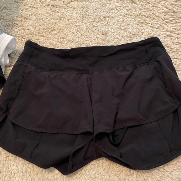 Lululemon speed up shorts - Picture 1 of 3